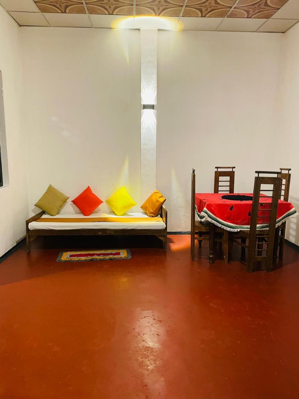 Ami Place Rooms With Kitchen هيكادوفا المظهر الخارجي الصورة